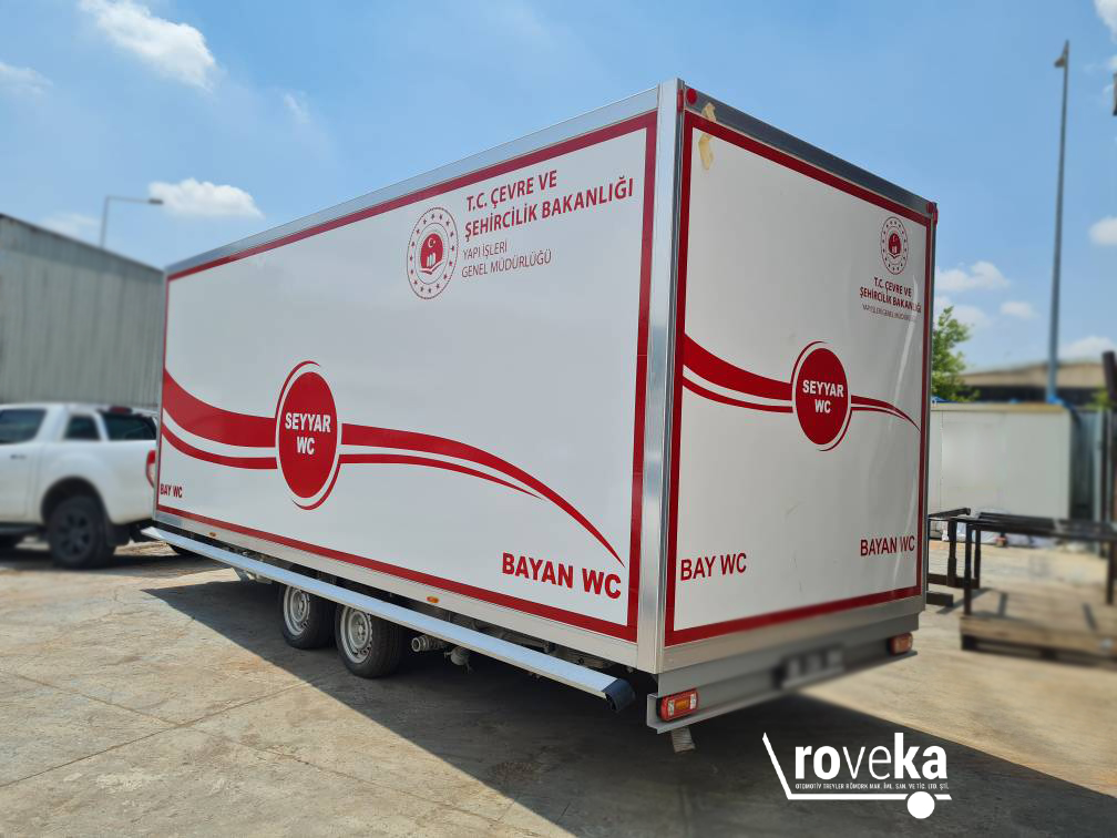 3000 Kg Kapalı Kasa Tuvalet Römorku